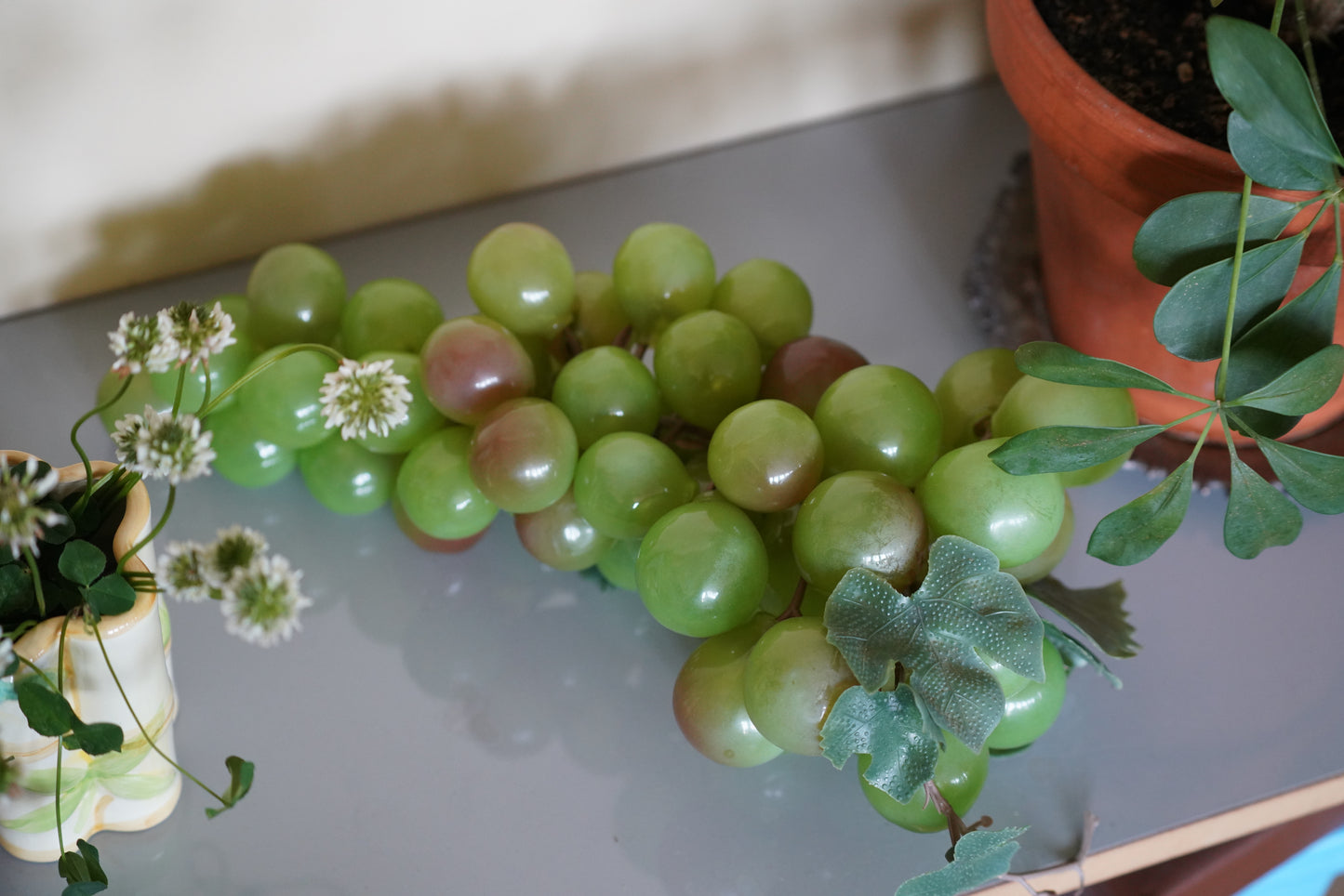 Plastic grapes